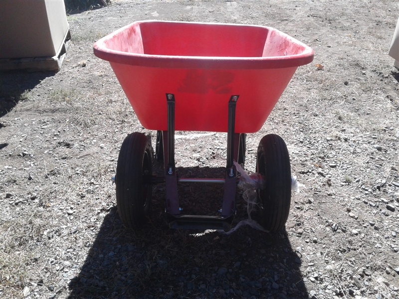 Craftsman Wheelbarrow 