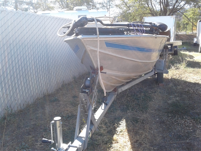 Gregor 18' Aluminum Boat W/Trailer