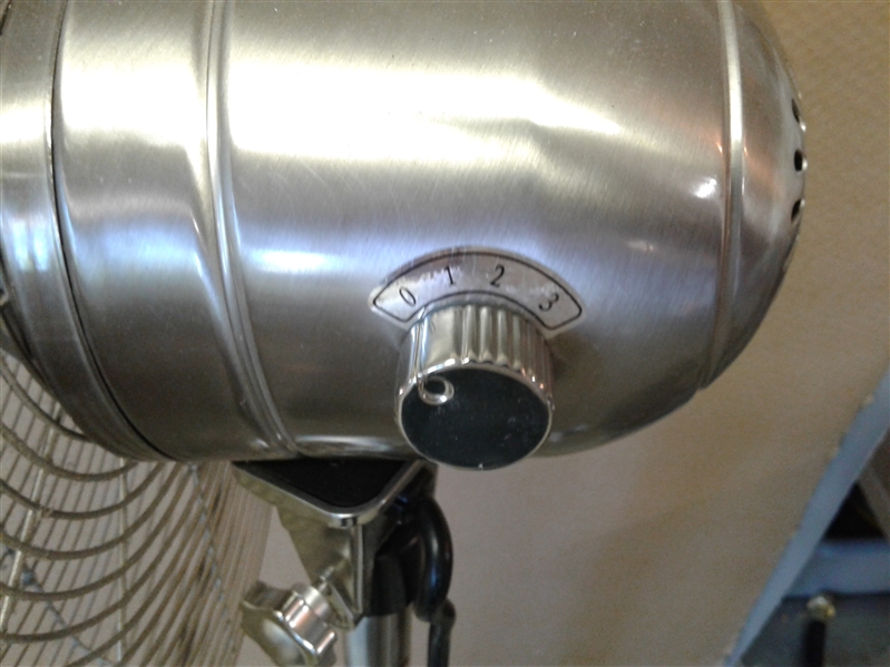 Utilitech Chrome Pedestal Fan