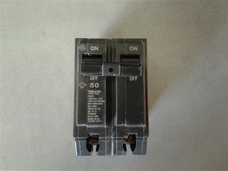 GE. Circuit Breaker 