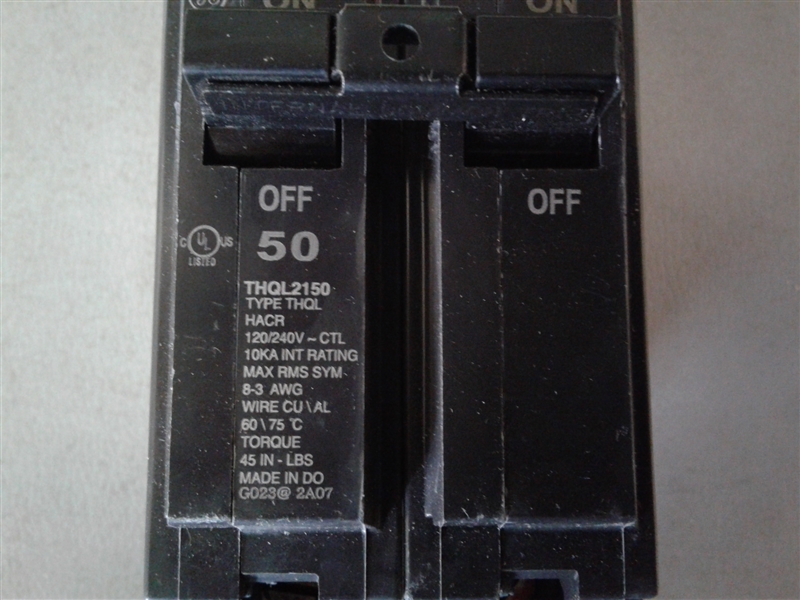 GE. Circuit Breaker 