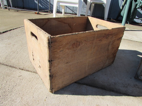 LUCERNE WOODEN CRATE LOT