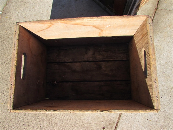 LUCERNE WOODEN CRATE LOT