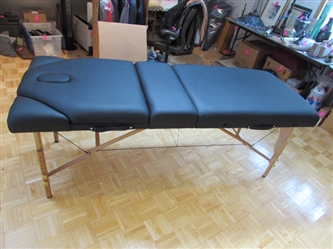 BEST MASSAGE PORTABLE MASSAGE TABLE WITH EXTRAS