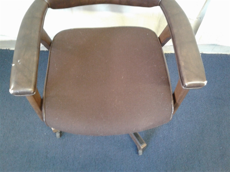 Rolling Chair 