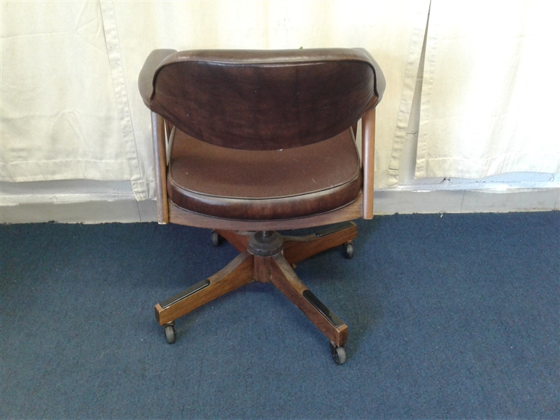 Rolling Chair 