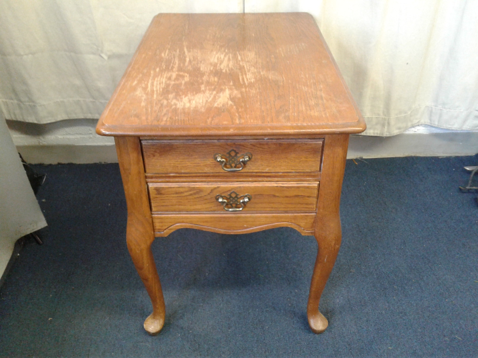 Lot Detail Vintage Oak Queen Anne End Table w/2 Drawers
