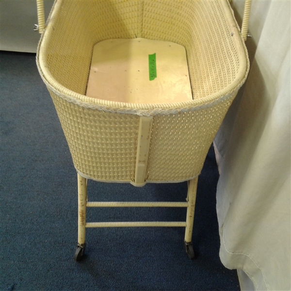 Vintage Baby Bassinet & Handmade Quilt