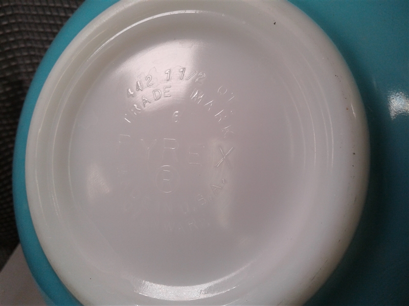 Vintage Pyrex Butterprint Pattern