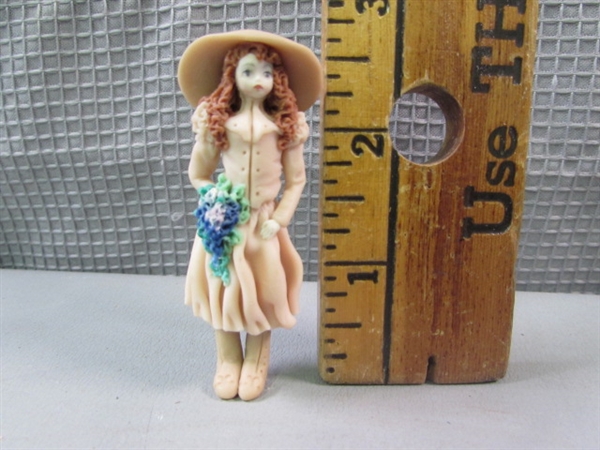 Vintage Knick Knacks