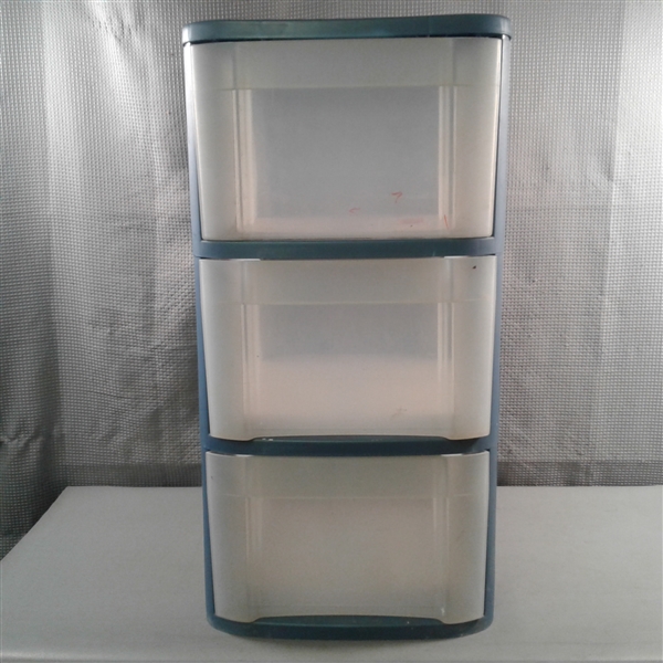 Sterlite Storage Bins & Cart
