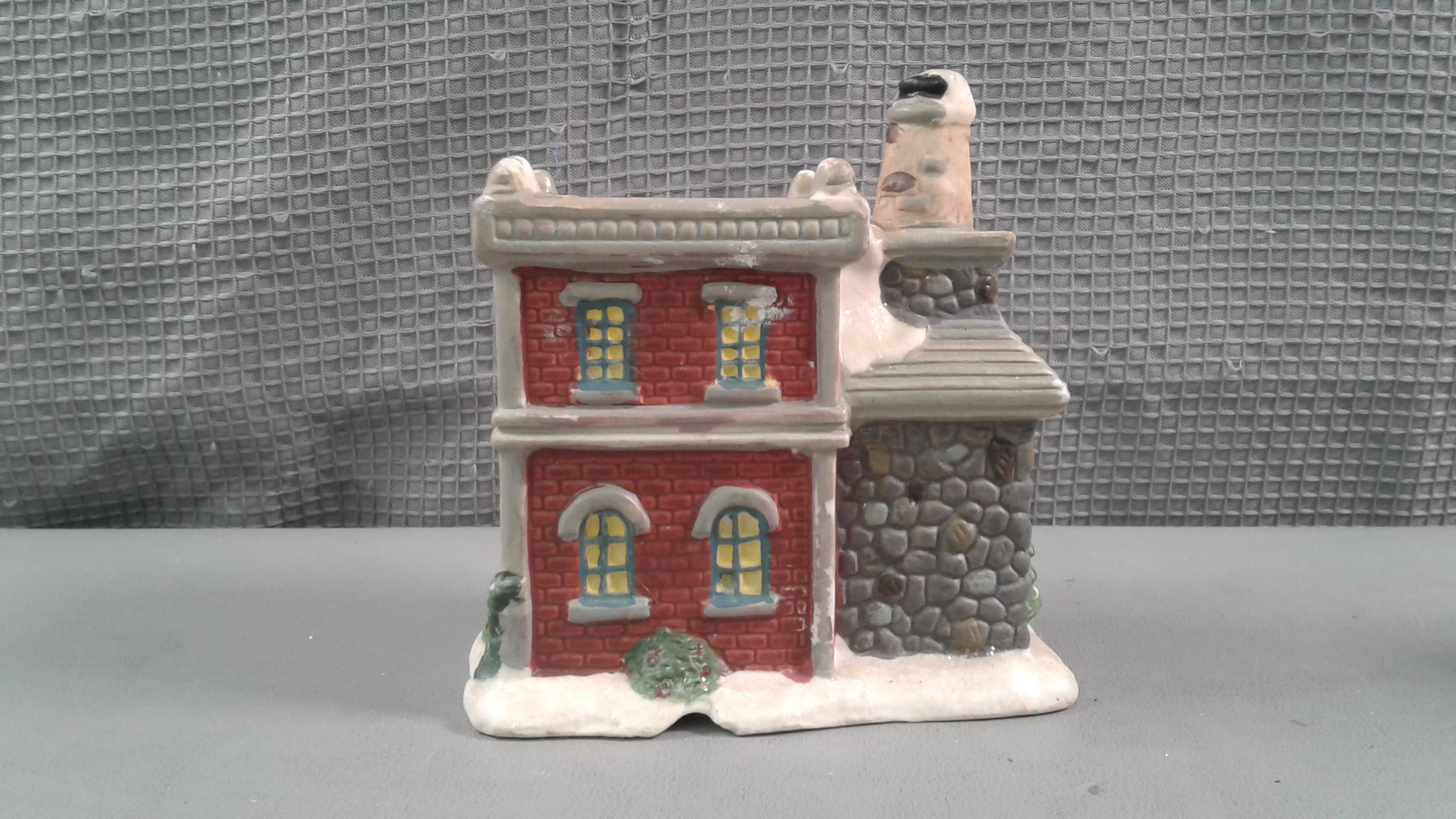 Lot Detail - Cobblestone Corners 2004 Christmas Village Windham Heights  Collection
