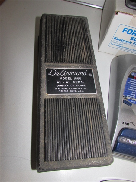 ASSORTED GUITAR FOOT PEDALS