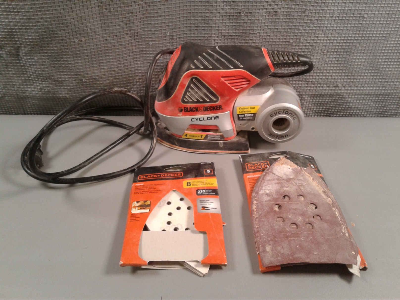 Lot Detail Black And Decker Cyclone Sander