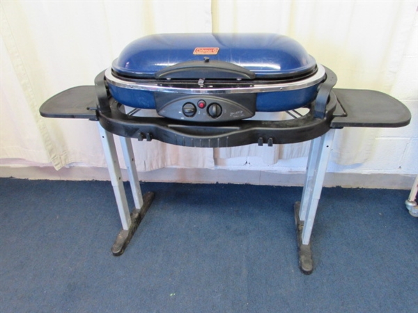 Coleman RoadTrip Portable Stand-Up Propane Grill