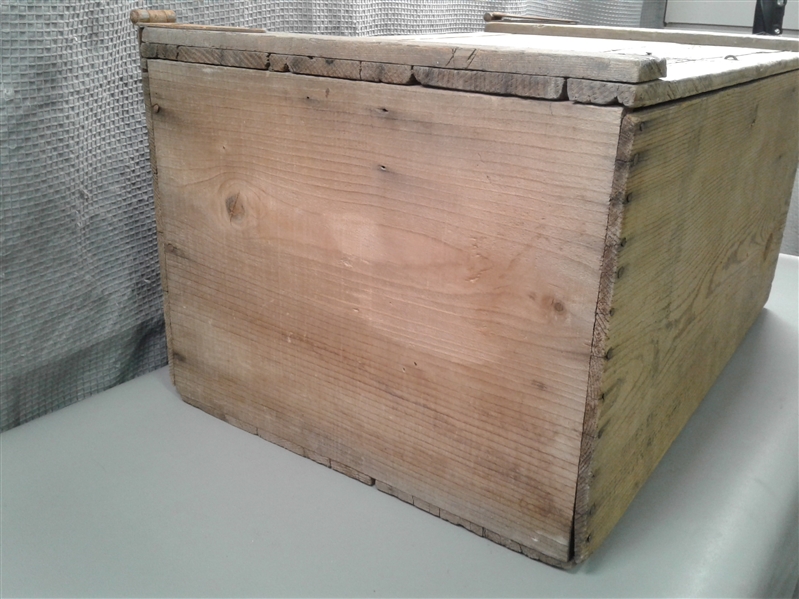 Vintage Wood Soap Box with Lid