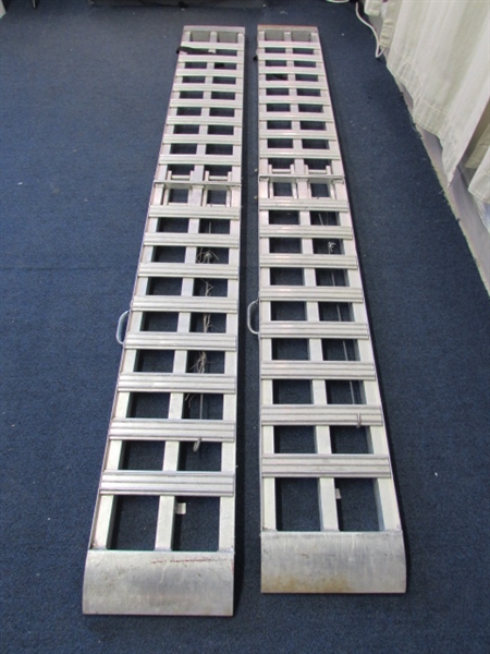 FOLDING ALUMINUM RAMPS