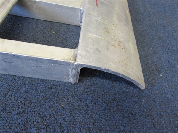 FOLDING ALUMINUM RAMPS