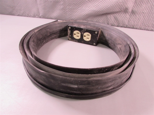 FLAT FLOOR EXTENSION CORD