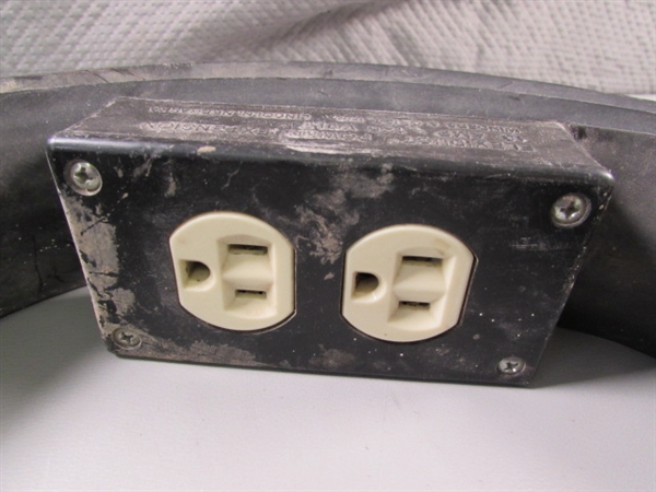 FLAT FLOOR EXTENSION CORD