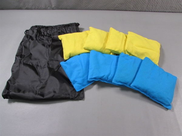 BLUE/GOLD CORNHOLE BAGS W/BAG