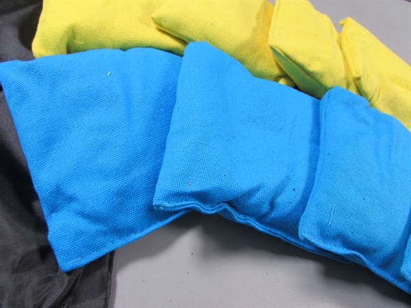 BLUE/GOLD CORNHOLE BAGS W/BAG
