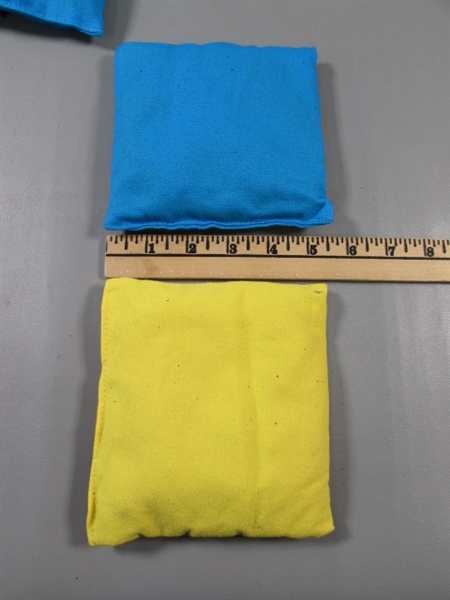 BLUE/GOLD CORNHOLE BAGS W/BAG