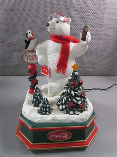 ANIMATED/MUSICAL COCA-COLA BEAR