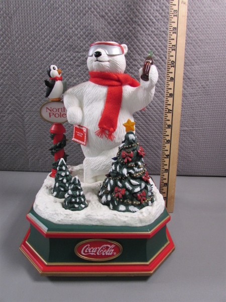 ANIMATED/MUSICAL COCA-COLA BEAR
