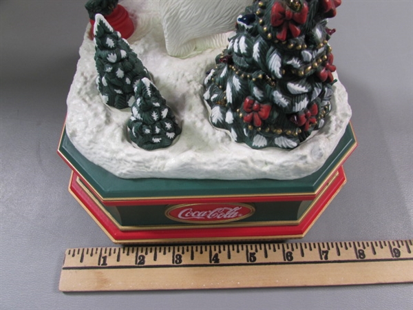 ANIMATED/MUSICAL COCA-COLA BEAR