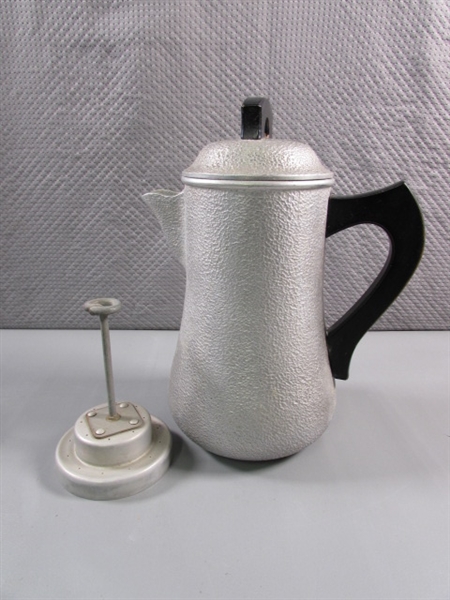 VTG SILVER SEAL COFFEE POT & POT