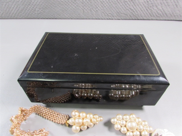 BLACK JAPANESE JEWELRY BOX W/JEWELRY