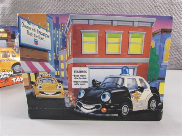 2 NIP CHEVRON CARS & SCHOOL BUS