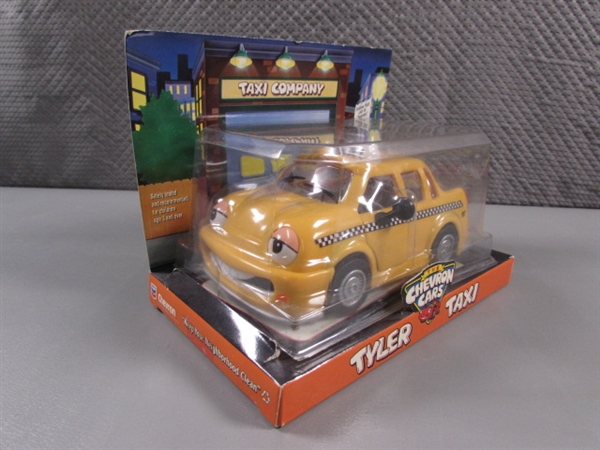 2 NIP CHEVRON CARS & SCHOOL BUS