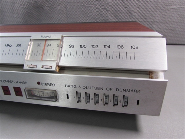VINTAGE BANG & OLUFSEN RECEIVER