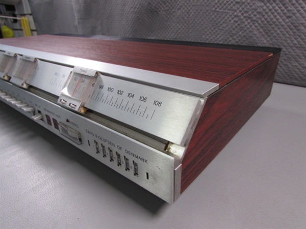 VINTAGE BANG & OLUFSEN RECEIVER