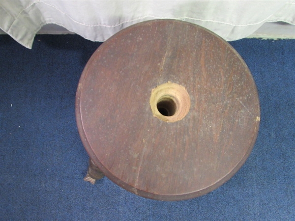 ANTIQUE CLAW FOOT PIANO STOOL