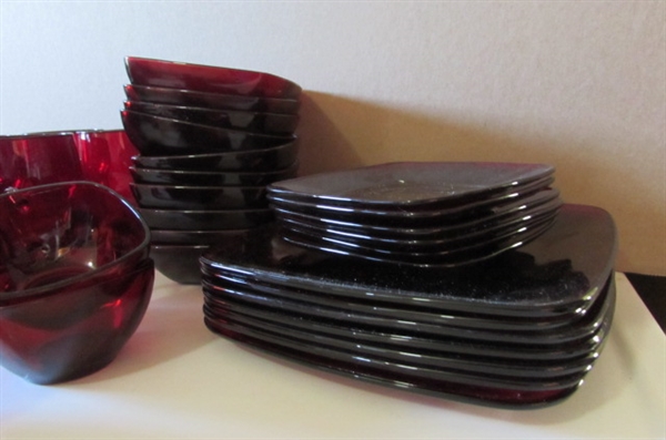 RUBY RED GLASS DINNERWARE