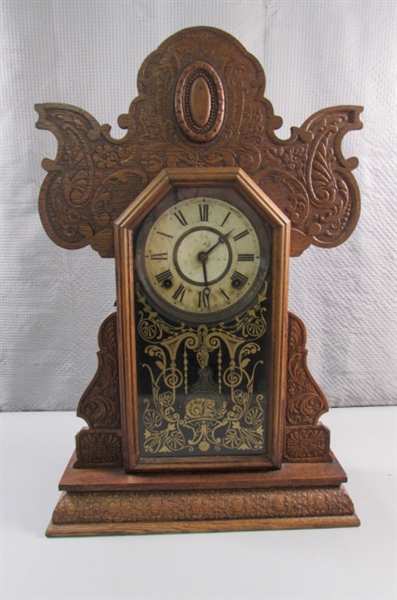 GINGERBREAD KITCHEN CLOCK