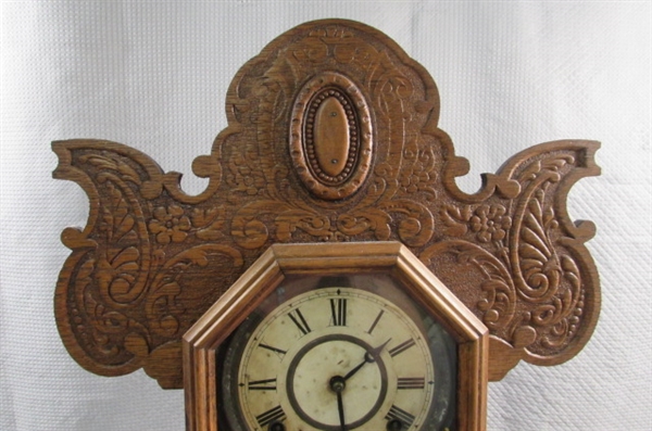 GINGERBREAD KITCHEN CLOCK