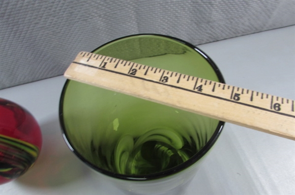 HANDBLOWN ART GLASS VASES
