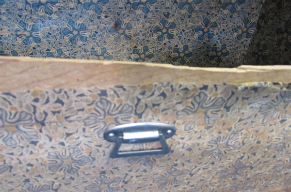 ANTIQUE WARDROBE TRUNK