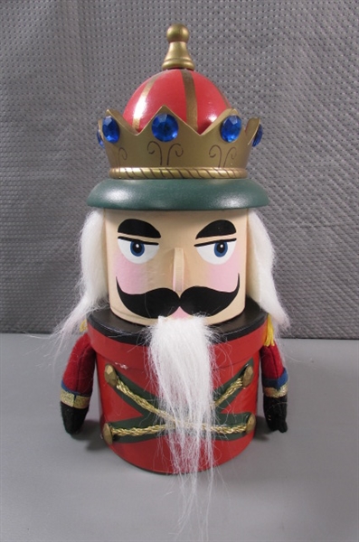 NUTCRACKERS