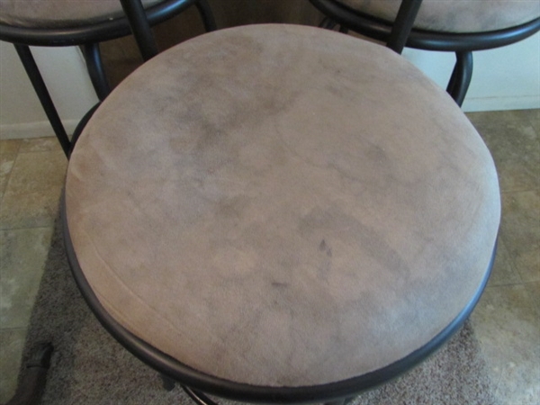 3 BAR STOOLS
