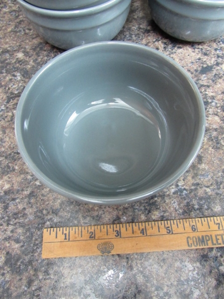 MAINSTAYS GREY DINNERWARE SET