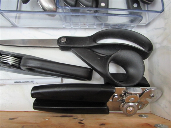 FARBERWARE KNIVES