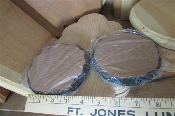 LARGE ASSORTMENT OF WOODEN PLAQUES