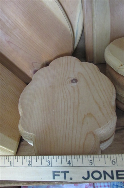 LARGE ASSORTMENT OF WOODEN PLAQUES