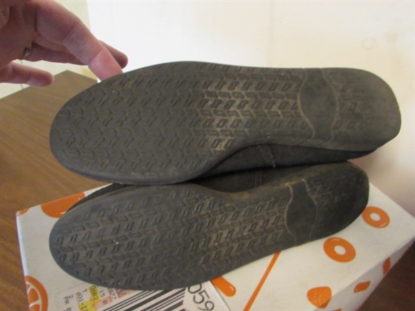 GIRLS SIZE 2 BOOTS - NEW & USED