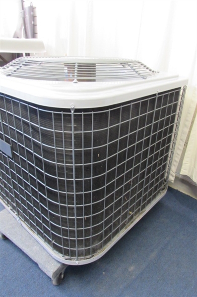 AIR CONDITIONING UNIT W/CONDENSER